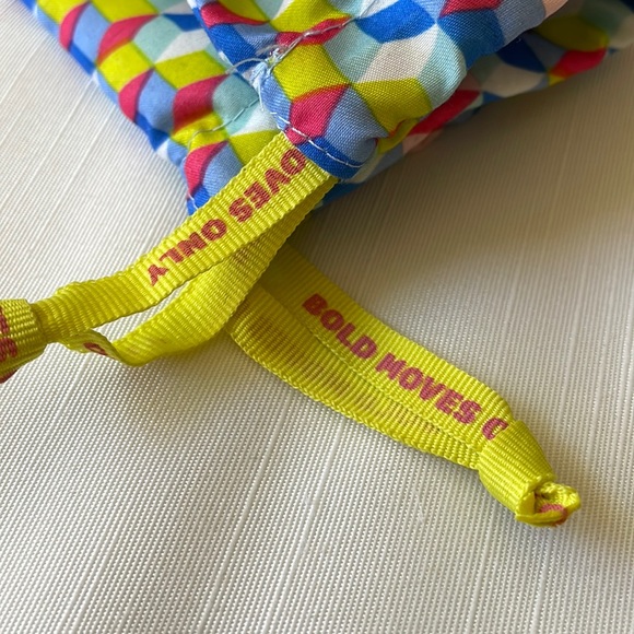 Ipsy geometric Power moves Drawstring glam Bag - Picture 5 of 7